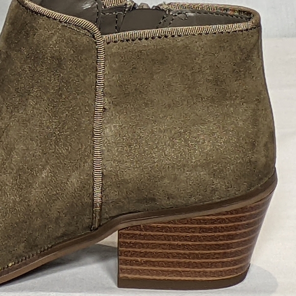 NEW Amazon Essentials Womens Aola Ankle Boot Micro-Suede Sz 5.5 Taupe - Picture 4 of 4